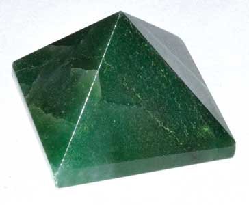 (image for) 25-30mm Emerald Fuchsite pyramid - Click Image to Close